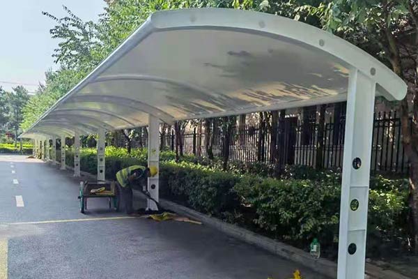 哈尔滨张拉膜破损了怎么办？维修与保养指南